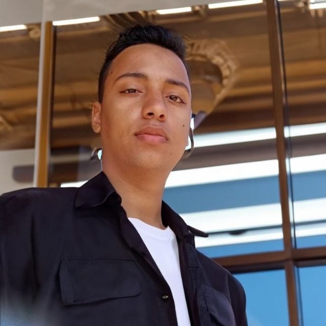 Momedmansur Momedmansur